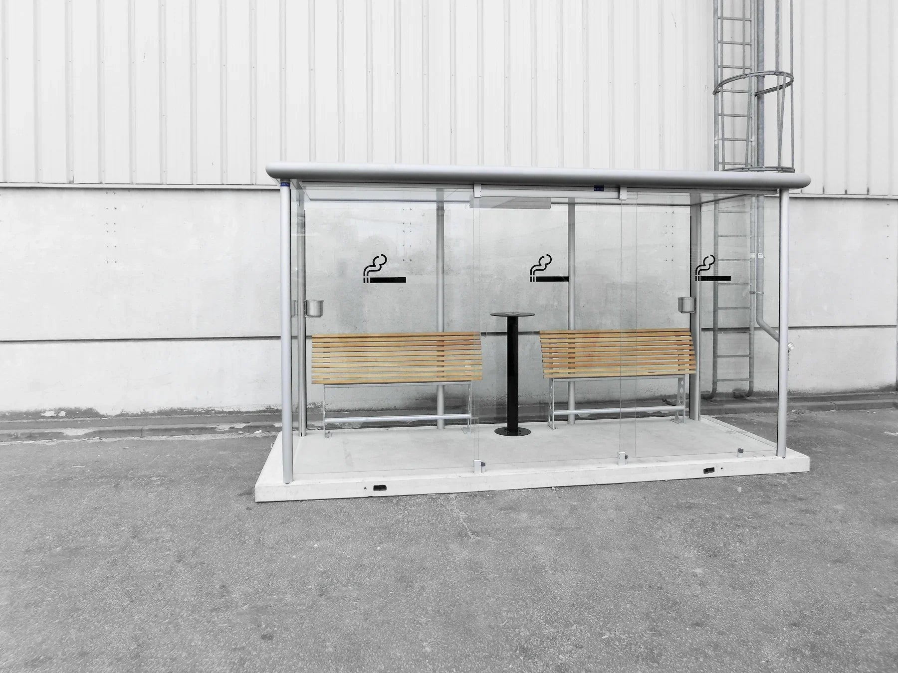 Raucherkabine im Außenbereich 10 Personen Kunde