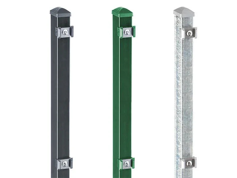 Drei Zaunpfosten Typ VP aus Metall in Grau, Grün und Verzinkt, seitlich Ansicht