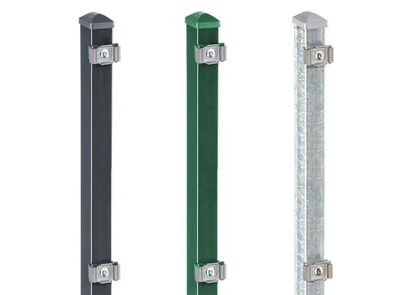 Drei Metall Zaunpfosten Typ VS in anthrazit, grün und verzinkt, mit Befestigungsschellen