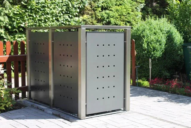 Doppel-Mülltonnenbox aus Metall für 120L und 240L Tonnen, modern im Garten aufgestellt