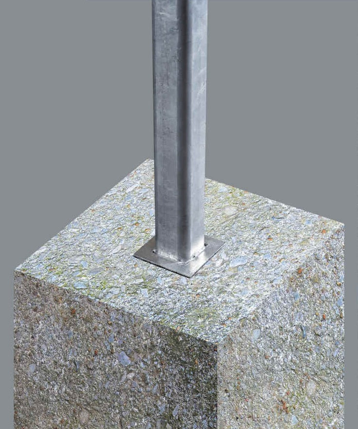 Pfosten-Anker zum Einbetonieren