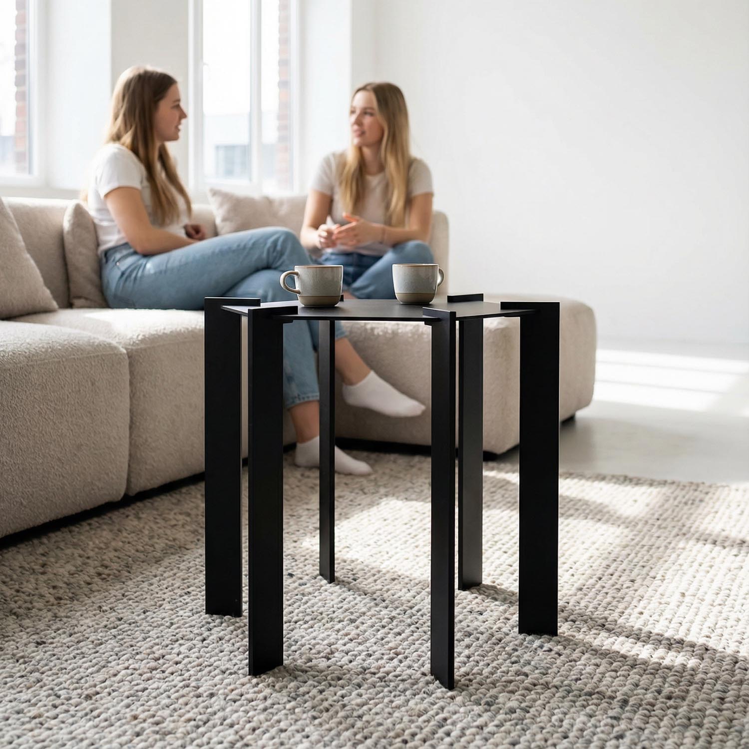 Designer-Beistelltisch CLASSIC hexagonal aus pulverbeschichtetem Stahl, schwarz
