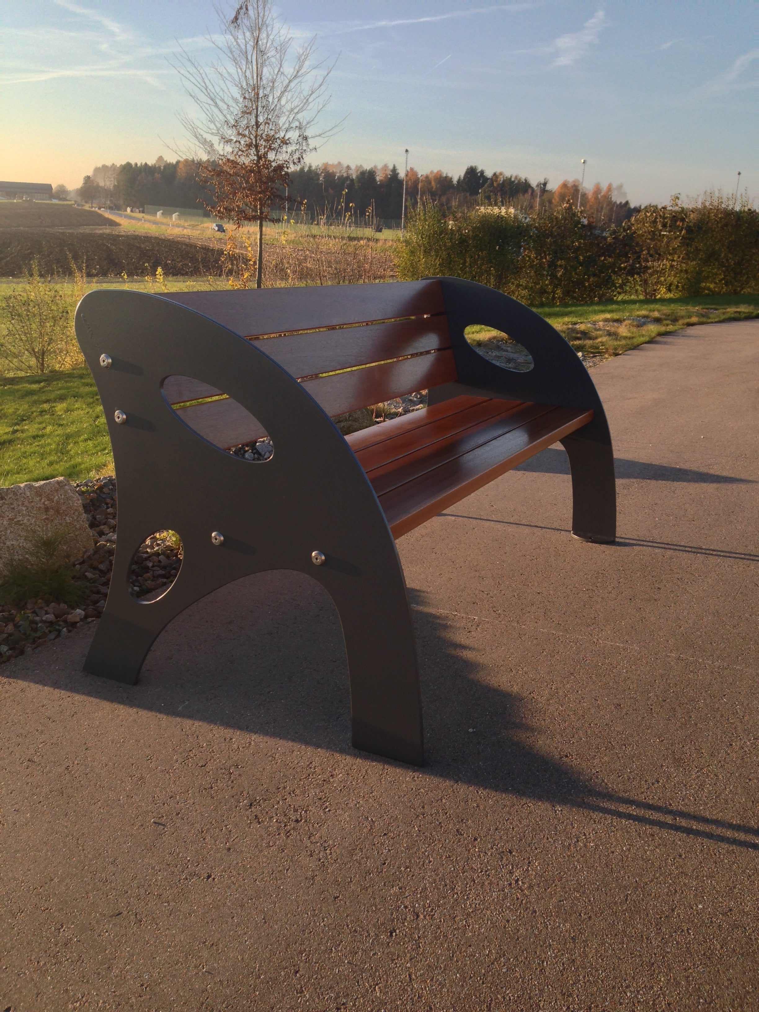 Gartenbank modern metall