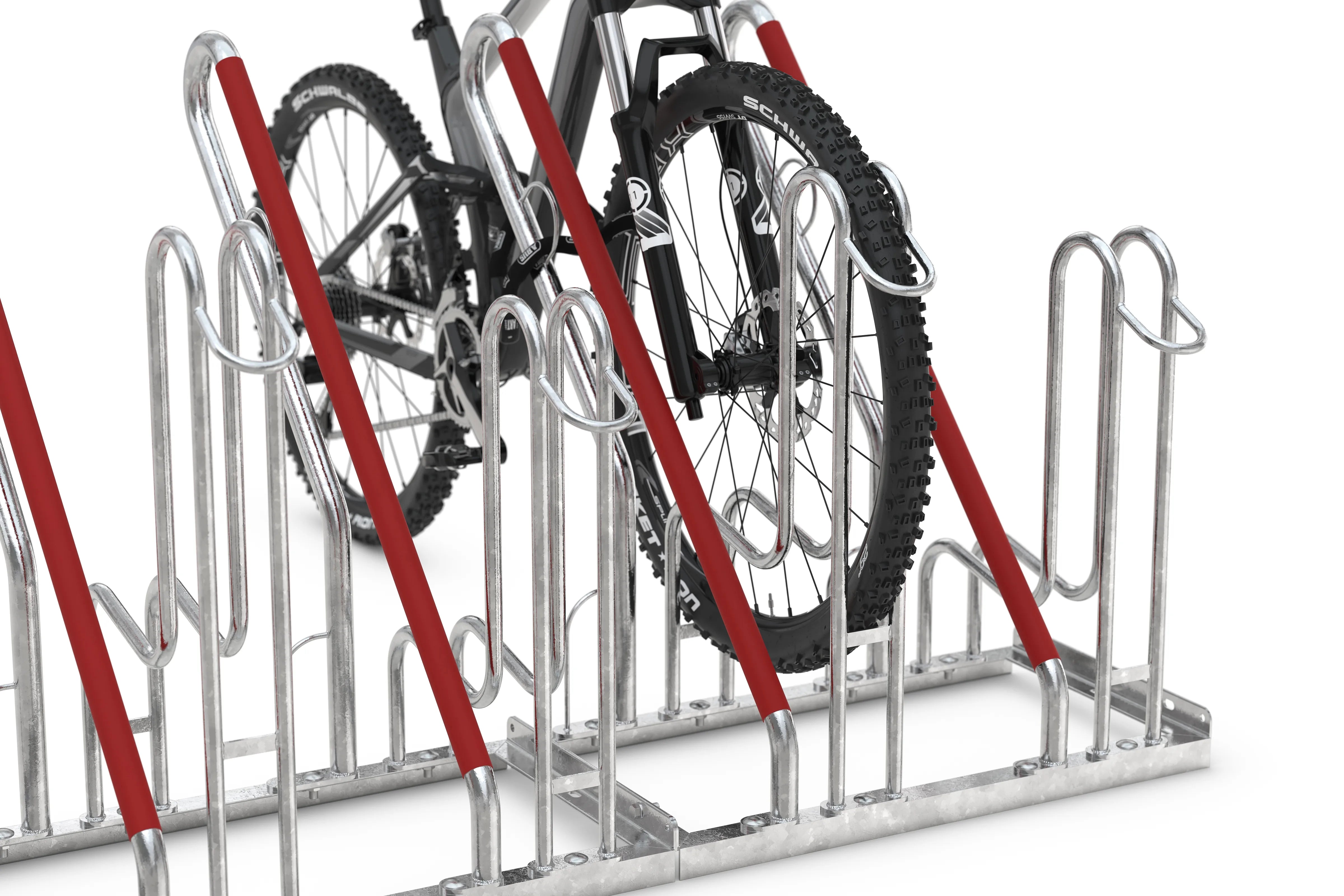 Fahrradparksystem aus verzinktem Metall mit roten Streben, Mountainbike geparkt