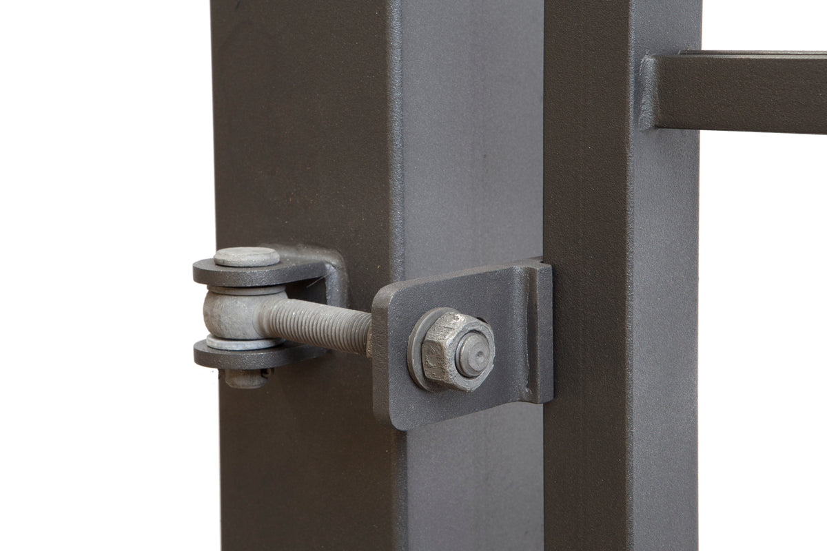 Einfahrtstor Residenzen premium WEIMAR, Torband am Pfosten, Detail