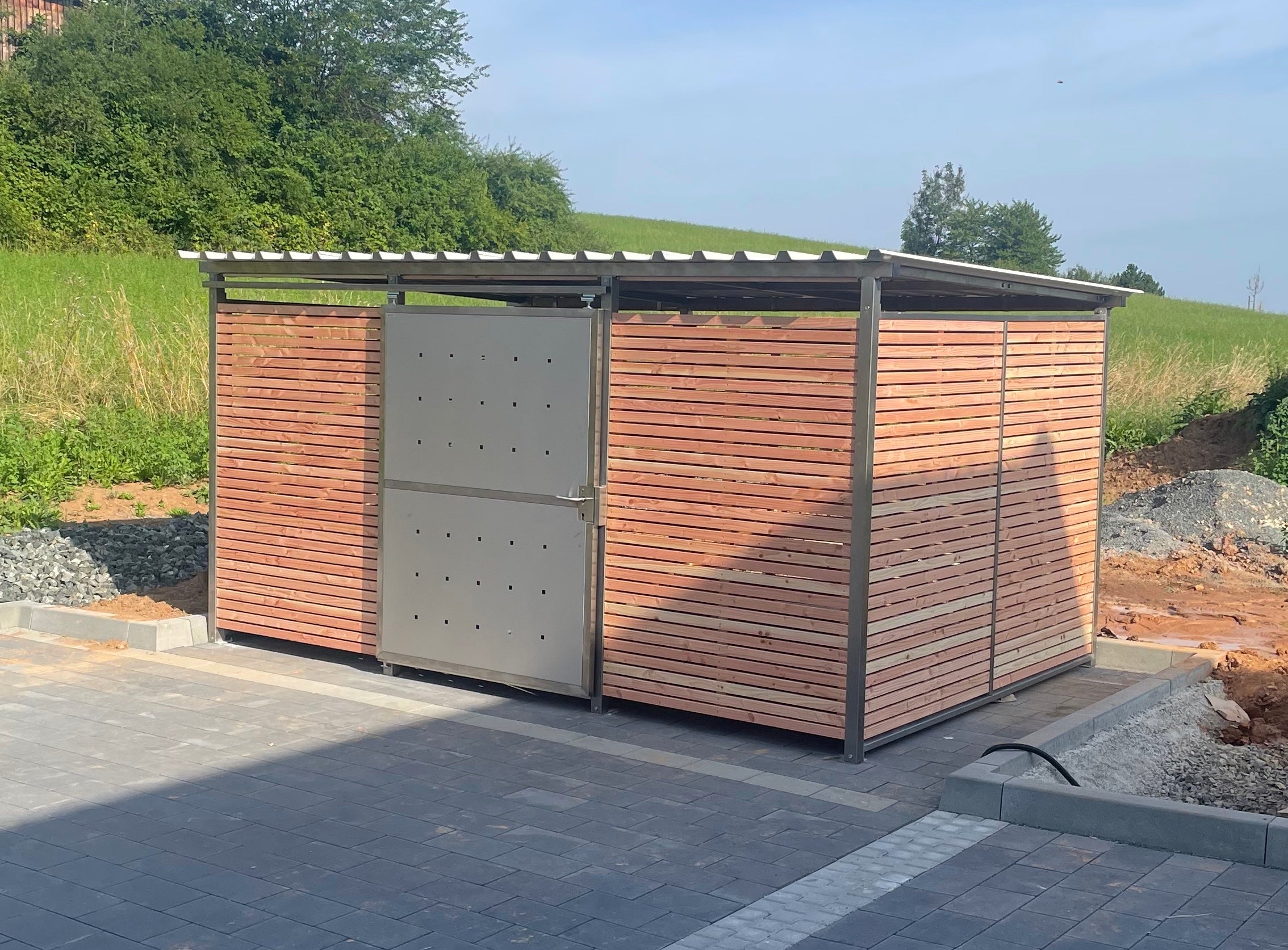 Mülltonnenhaus Fahrradhaus Gr. 3 - Kundenreferenz