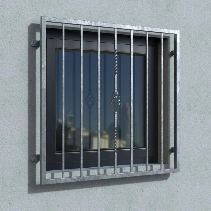 Verzinktes Fenstergitter aus Metall mit Zierstäben vor Fenster an Hauswand