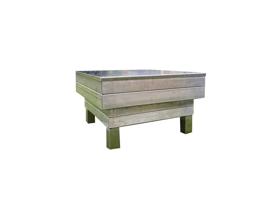 Rechteckige Feuerschale aus Edelstahl als moderner Tisch, robustes Design, Outdoor