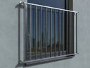 Französischer Balkon aus verzinktem Flacheisen vor Fenster, modernes Design