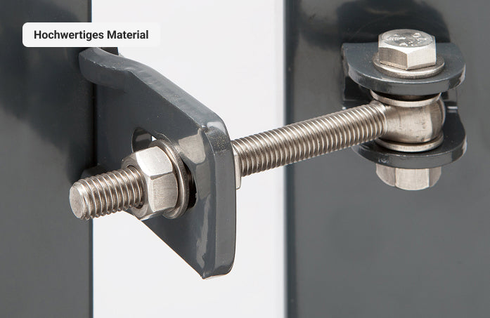 Detail Torband am Pfosten des Gartentors ROM