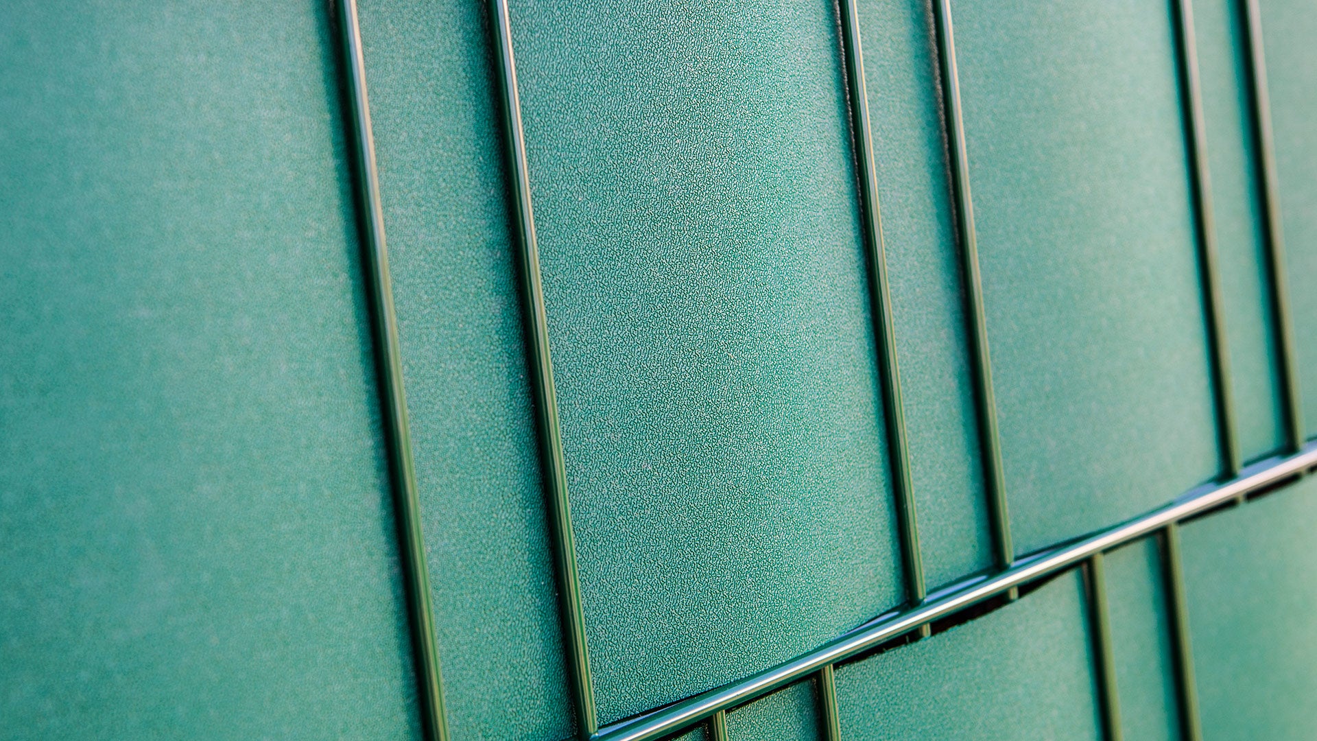 Detailansicht der Oberfläche von polystripe im Doppelstabgitter